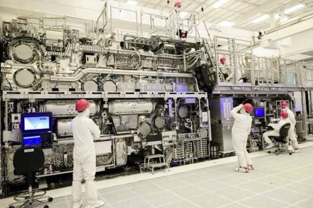 Una única máquina de ASML, valorada en US$ 400 millones, controla la producción de los chips más avanzados del mundo