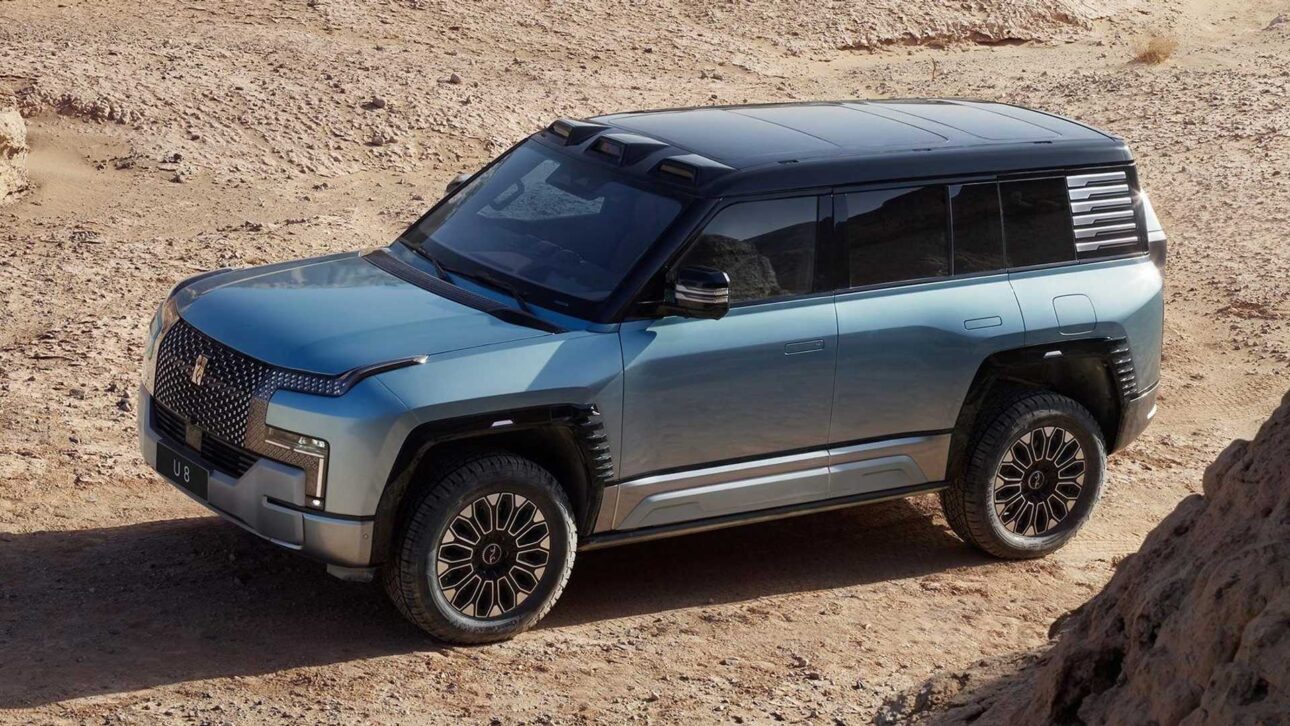 Descubre Más Sobre los Modelos Yangwang U8 y U9, Que Prometen Redefinir los Conceptos de Lujo y Velocidad en Vehículos Eléctricos.