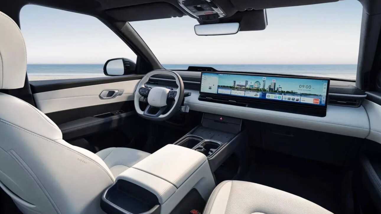 Nuevo Hyundai Elexio sorprende con autonomía de 700 km, interior futurista con pantallas de cine y conducción semiautónoma. 