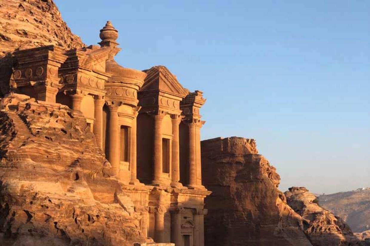 Conheça Jericó, a cidade mais antiga do mundo: 12 mil anos de história, guerras, cultura e curiosidades que desafiam o tempo.