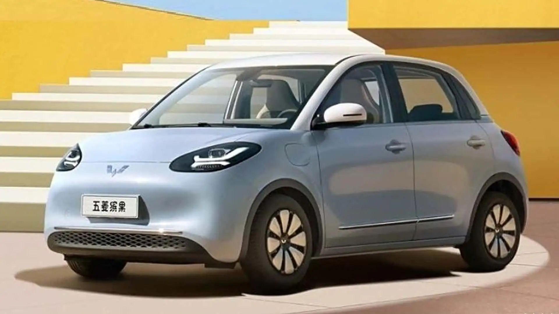 Uma lição para o mercado brasileiro: hatch chinês Wuling Bingo tem autonomia de 333 km, interior futurista e custa o equivalente a R$ 55 mil na China