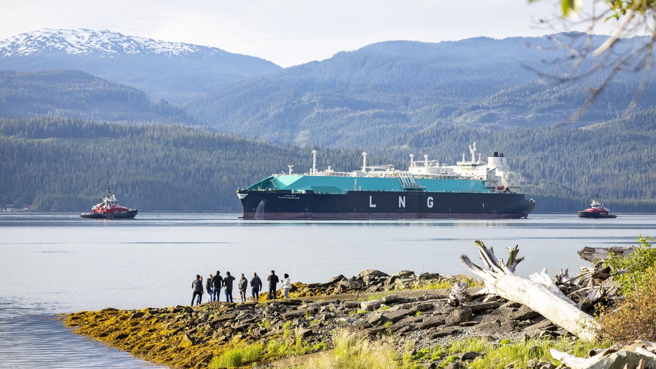 A Petronas realizou seu primeiro envio de GNL do Canadá ao Japão, reforçando sua estratégia energética com foco em baixa emissão e expansão no mercado asiático.