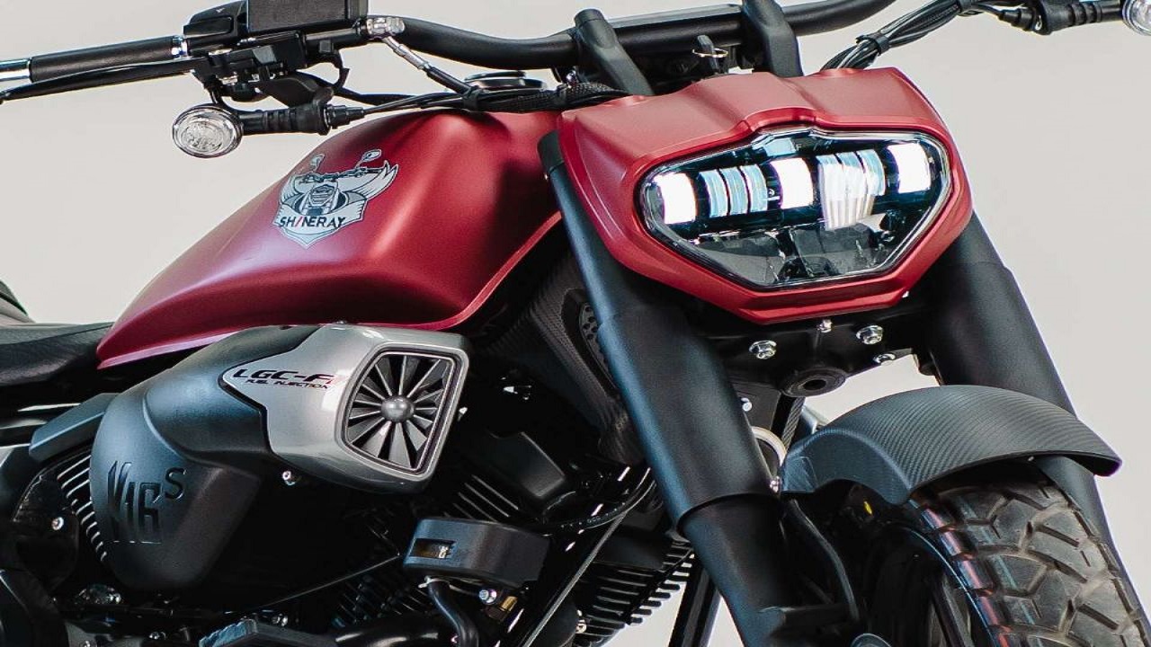 Com motor de 250cc, escapamento esportivo e painel 100% digital, a Shineray Titanium está disponivel no Brasil por R$ 25.490