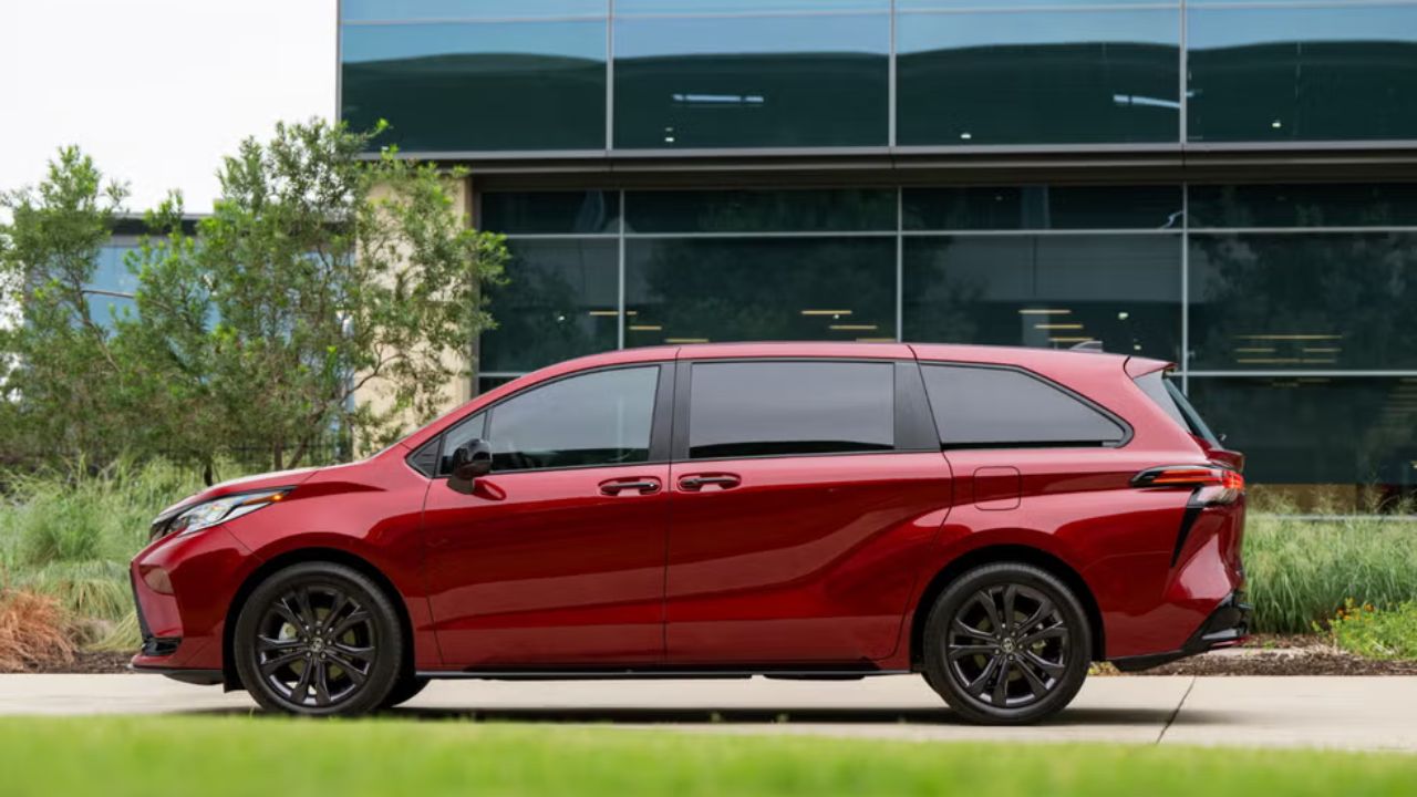 Exterior del Toyota Sienna 2025