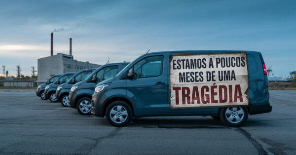 “Estamos a poucos meses de uma tragédia”: vans elétricas encalham, e Stellantis ameaça fechar fábricas se fim dos carros a combustão não for revisto