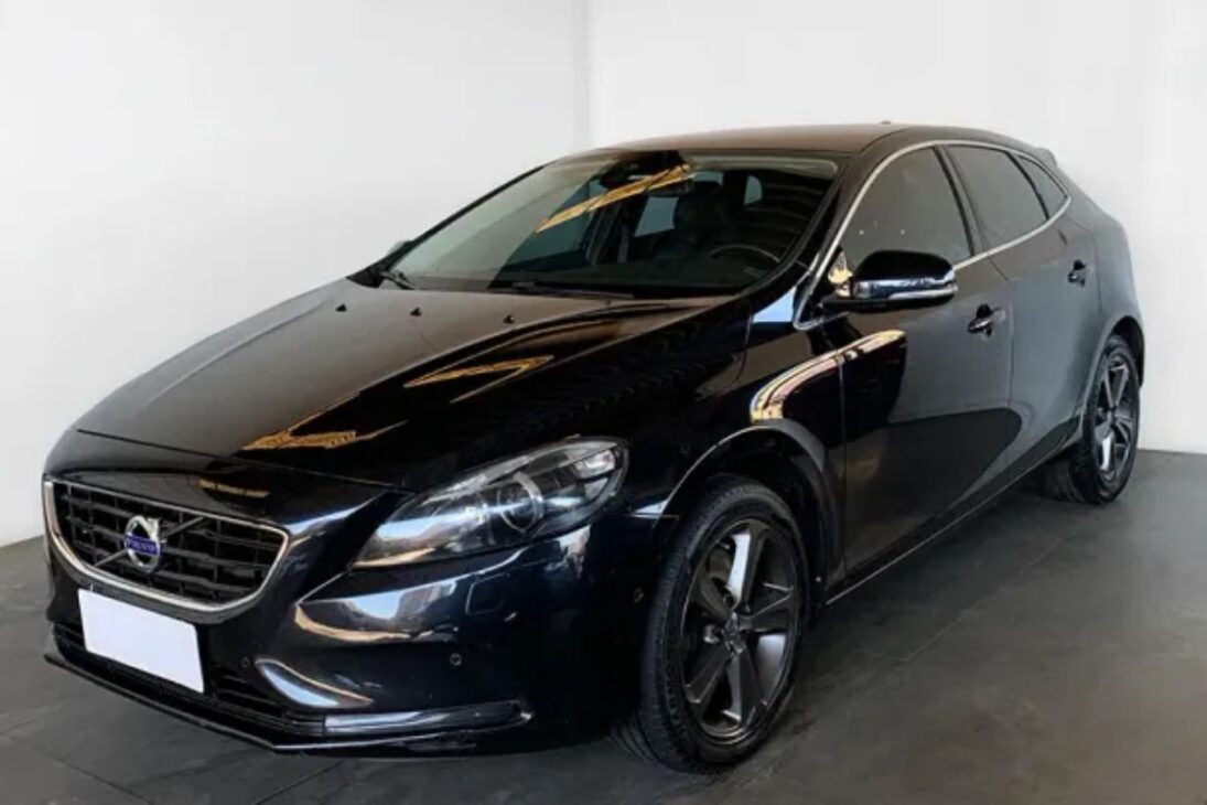 5 'coches de ricos' aparecen por R$ 55 mil a R$ 85 mil en el mercado de usados, pero lo barato es solo en la compra: mantenimiento, piezas y consumo pueden asustar