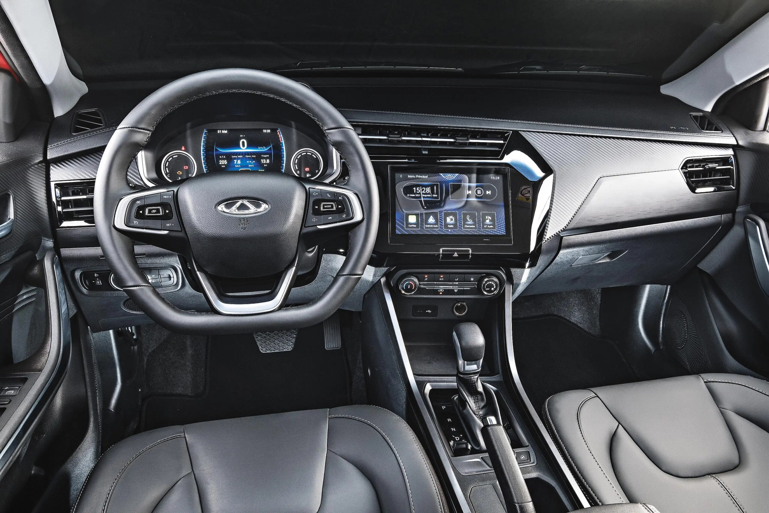 Entenda como o tiggo 3x da CAOA Chery surgiu como aposta acessível, foi equipado e promissor, e mesmo assim saiu de linha em menos de um ano no Brasil.