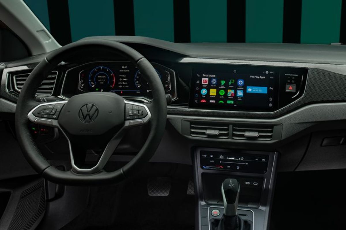 Carros mais vendidos no Brasil em 2025 escancaram transformação: Polo cresce mês a mês, Strada perde fôlego e SUVs consolidam posição entre os mais procurados.