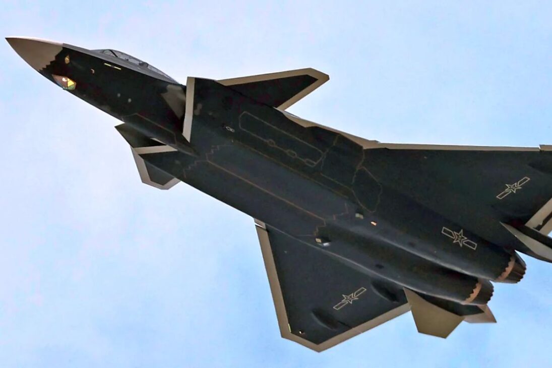 China afirma que caza J-20 stealth cruzó estrecho vigiado sin ser detectado por Japón, EE. UU. y Corea