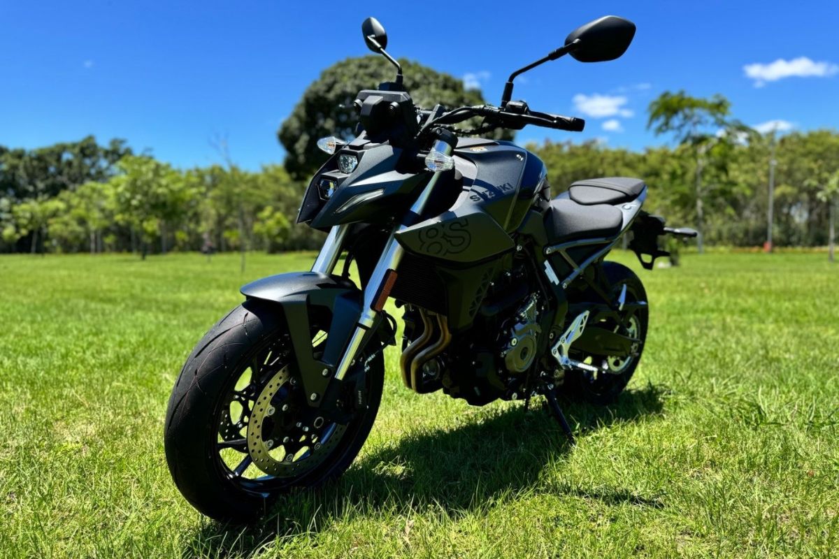 Suzuki aposta em moto com pegada premium e preço justo para reconquistar espaço nas ruas brasileiras