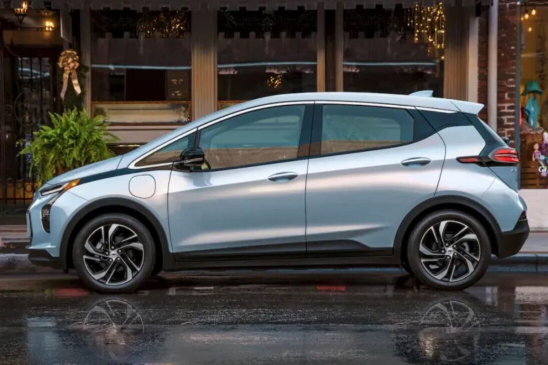 Con visual moderno y nueva batería, nuevo coche eléctrico de Chevrolet será la puerta de entrada para eléctricos de GM