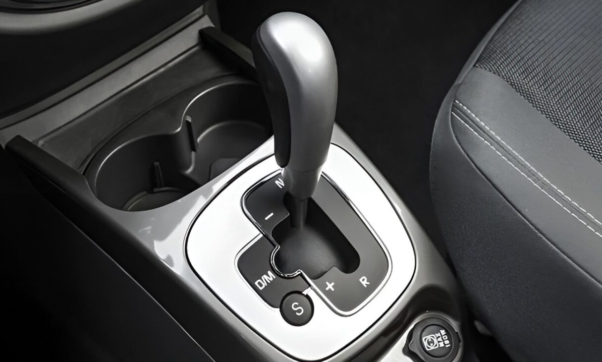 Descubre cuáles son los 5 coches automáticos que debes evitar en Brasil. Consulta los problemas del i-Motion, Dualogic, Easytronic, PowerShift y AL4 y aprende a elegir mejor.