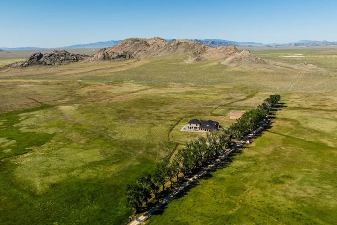 Finca cuatro veces más grande que Nueva York tiene 3.708 km², ríos, lagos y operación de ganado se pone a la venta por R$ 430 millones