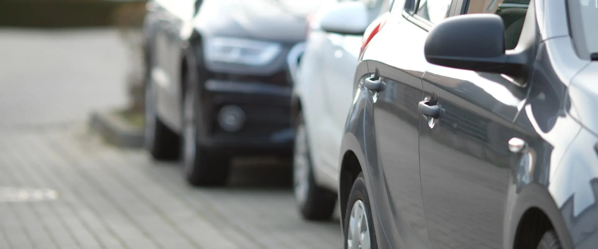 Quer um carro confiável e econômico? Descubra 4 carros que já saíram de linha mas que oferecem baixo custo de manutenção.