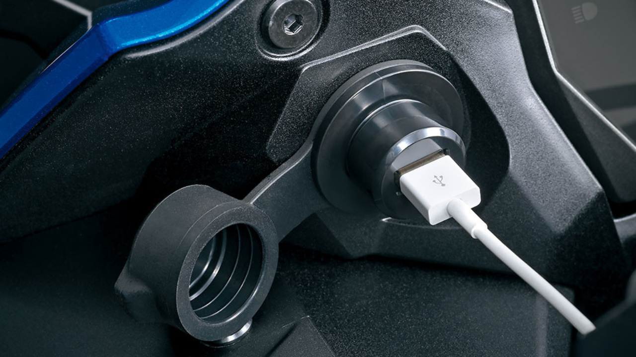 Conectividad USB de la GSX S1000 GT
Fuente: Suzuki Motos