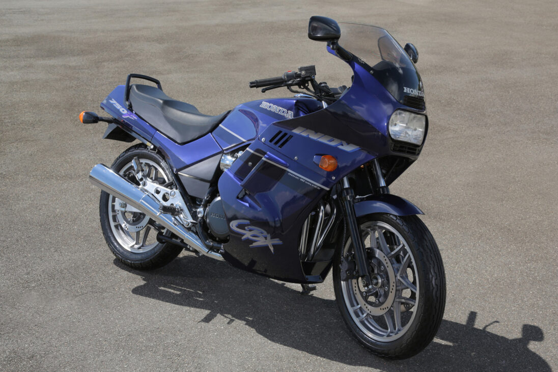 Conozca 5 motos clásicas que hicieron historia en Brasil y aún circulan por las calles por su diseño, motor ou confiabilidade, verdadeiros ícones sobre duas rodas.