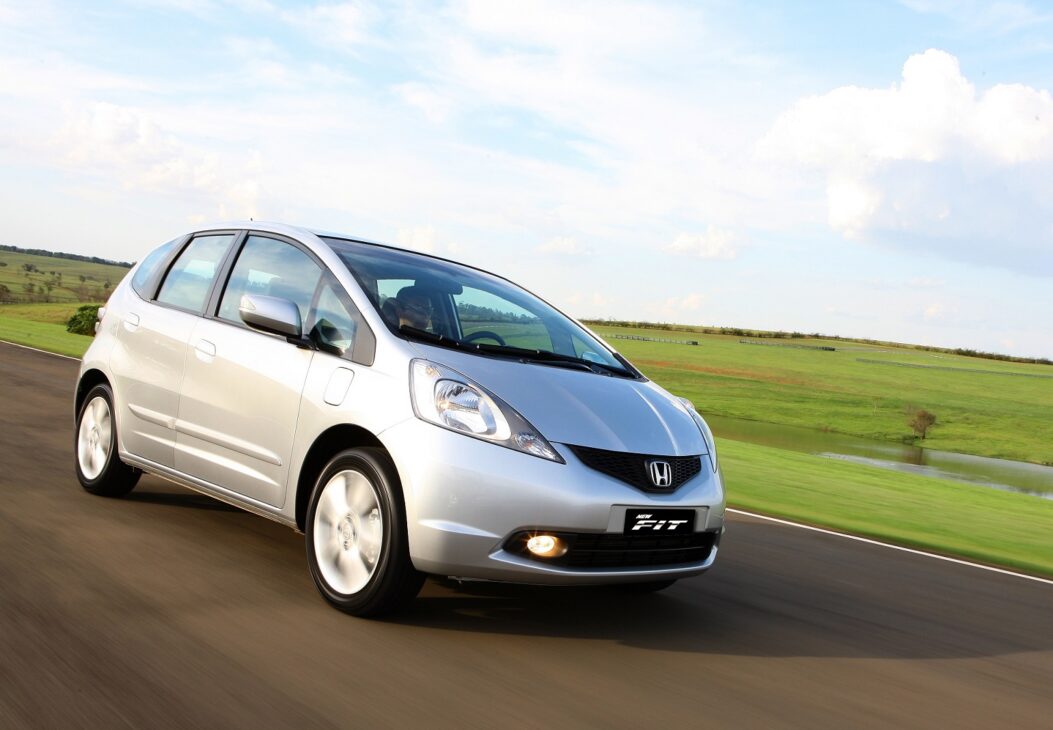 Descubre 5 coches usados económicos y de mantenimiento barata que ofrecen un bajo consumo, revisiones accesibles y una excelente relación calidad-precio en el día a día.