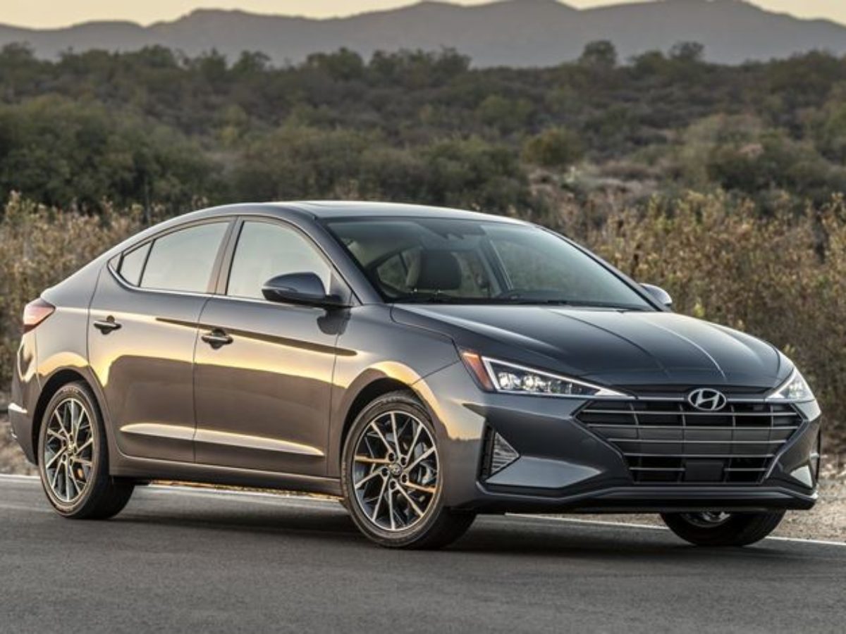 Por até R$ 70 mil, sedã da Hyundai usado de 2019 entrega motor 2.0, pacote completo e conforto de carro premium