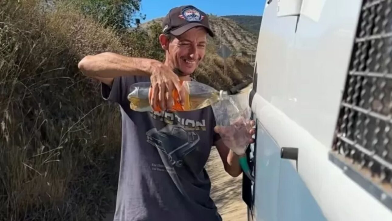 Gasolina a R$ 1,29 y venta en botellas PET atraen brasileños para abastecer en Bolivia en medio de la crisis y restricciones crecientes en la frontera.