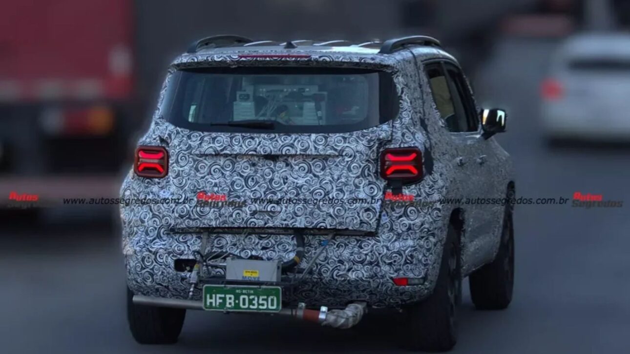 Descubre las novedades del Jeep Renegade 2027, que estrena sistema híbrido leve MHEV, caja E-DCT y más economía de combustible. (Imagen/ Autos Segredos)