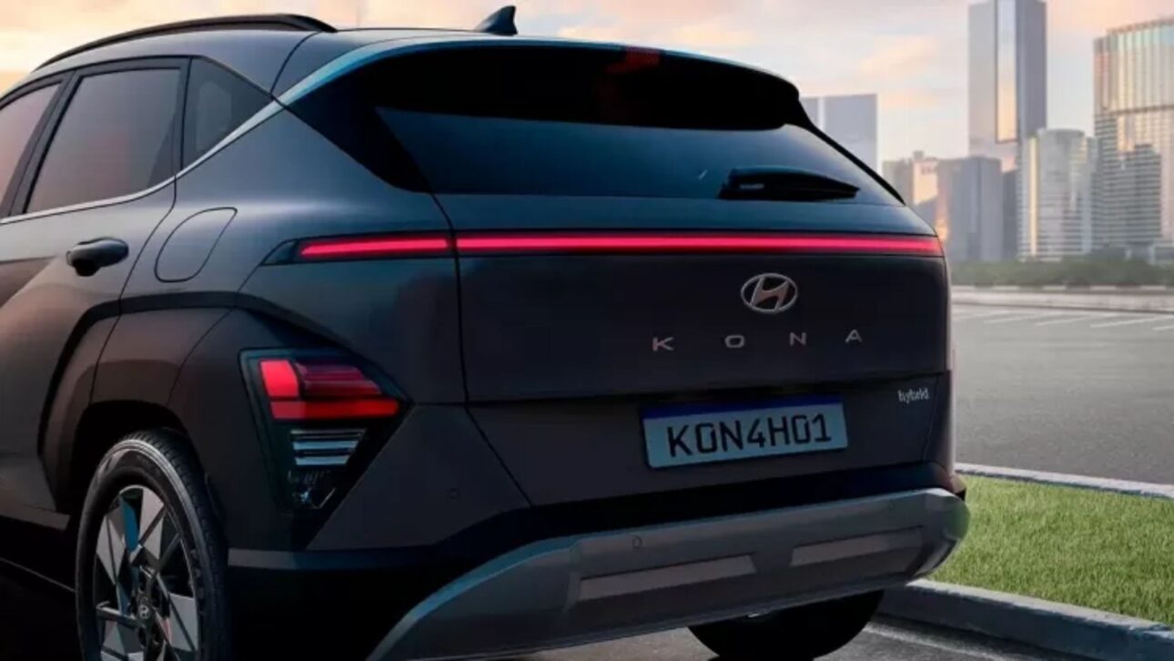 Descubre cómo el Hyundai Kona alcanza 18,4 km/l en la ciudad y se destaca en consumo, tecnología y seguridad frente a rivales del segmento SUV híbrido.