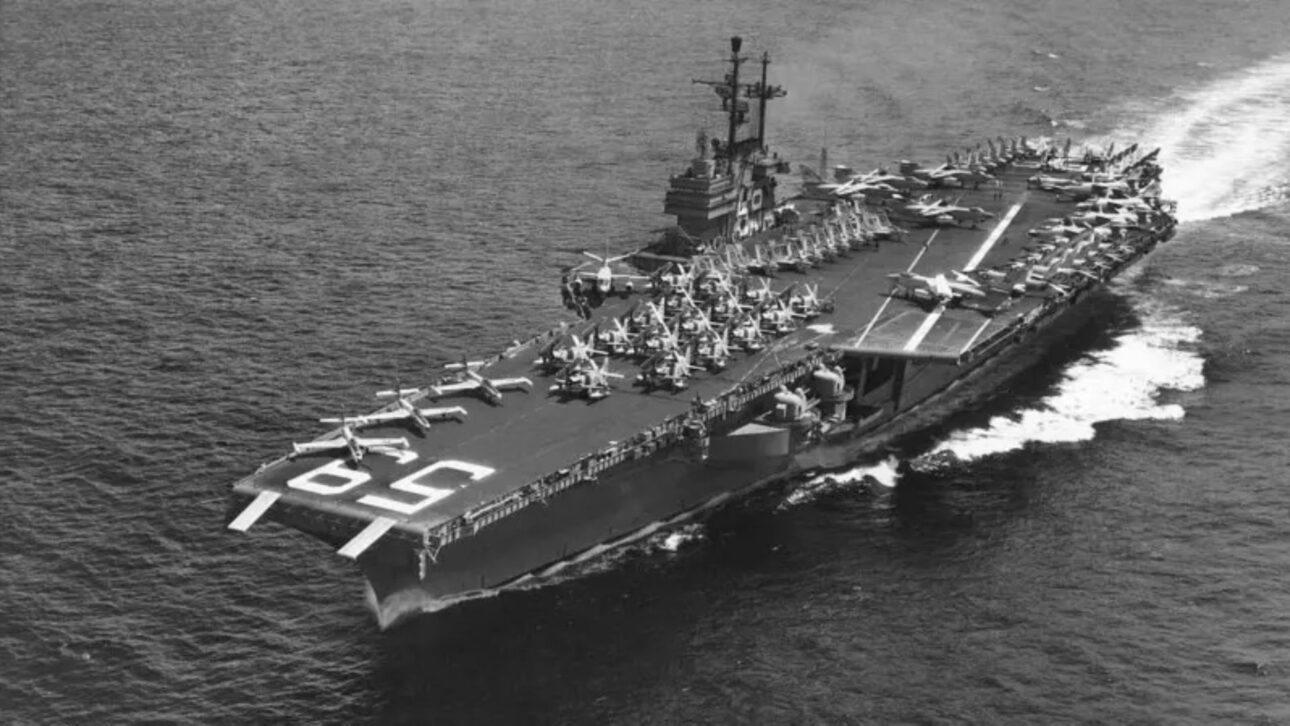 EUA movilizaron el portaaviones USS Forrestal (foto) para dar soporte al golpe militar en Brasil. (Marina de EUA/Dominio Público)