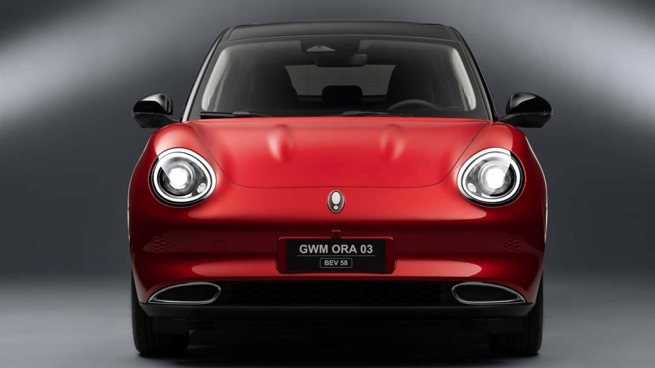 GWM lanza Ora 03 BEV58 en Brasil con batería de 58 kWh, 315 km de autonomía y precio de R$ 169 mil para competir con BYD Dolphin.
