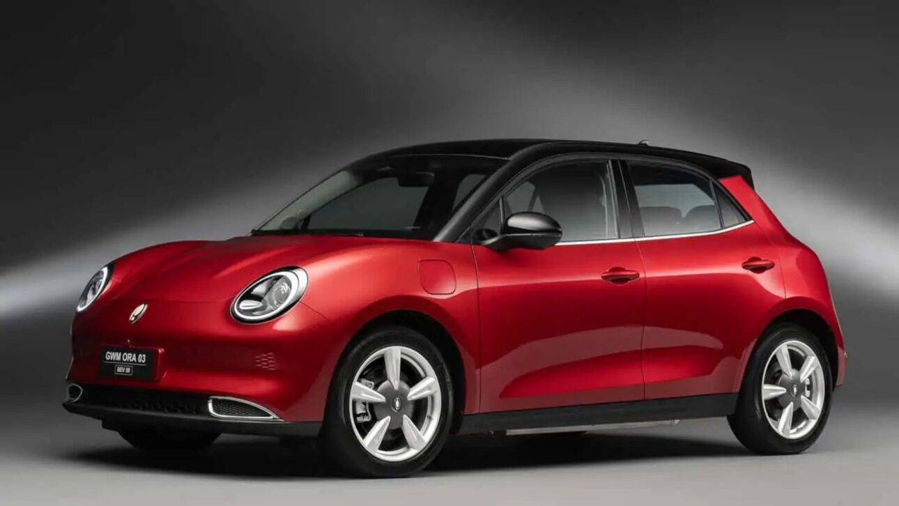 GWM lanza Ora 03 BEV58 en Brasil con batería de 58 kWh, 315 km de autonomía y precio de R$ 169 mil para competir con BYD Dolphin.
