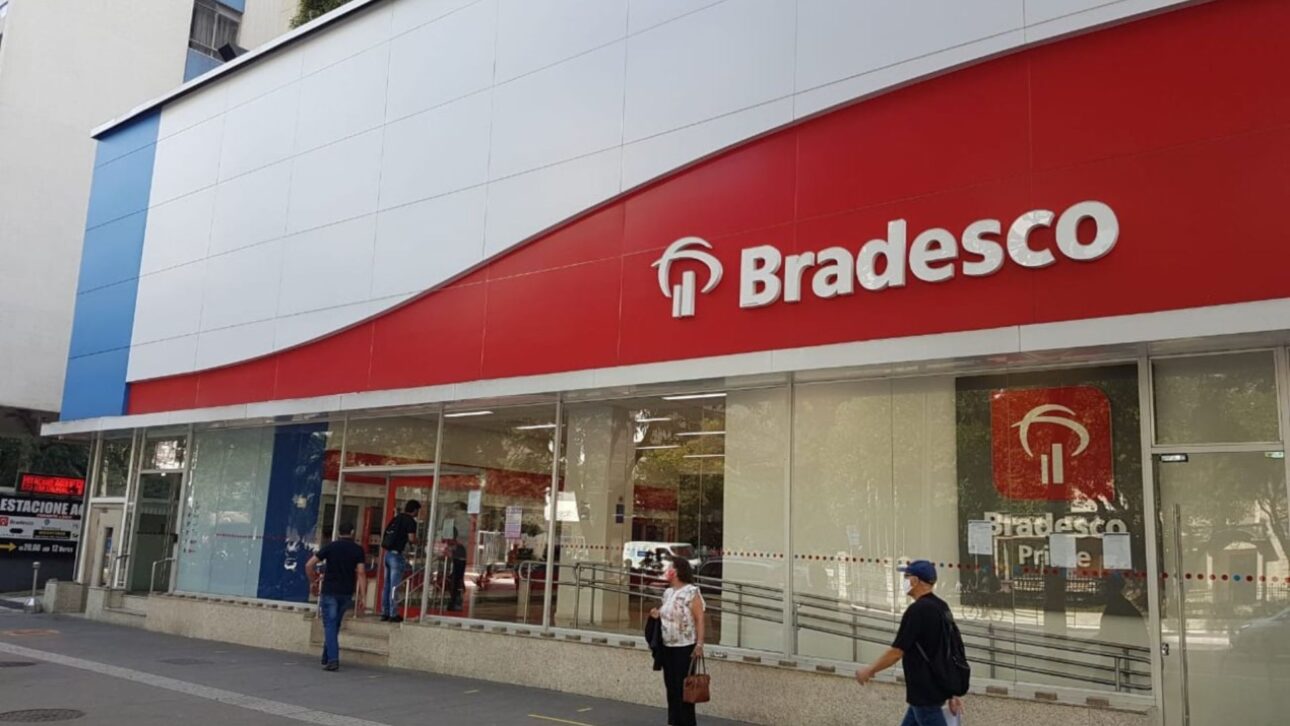 Bradesco Cierra Agencias Y Corta Empleos En 2024, Aun Con Lucro Bilionário Y Aumento De Clientes Por Empleado.