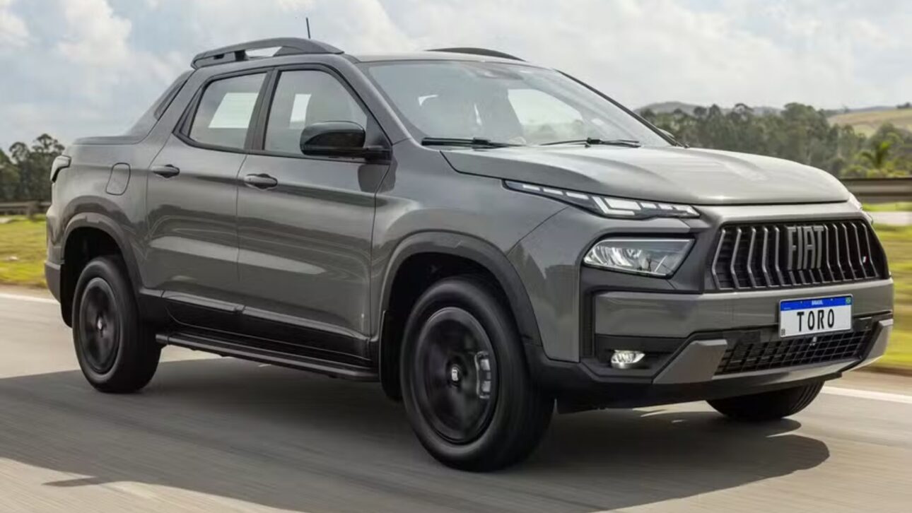 Fiat Toro 2026 llega con motor diesel de 200 cv, freios a disco, Auto Hold y nuevos itens, pero mantiene limitaciones internas y de seguridad.