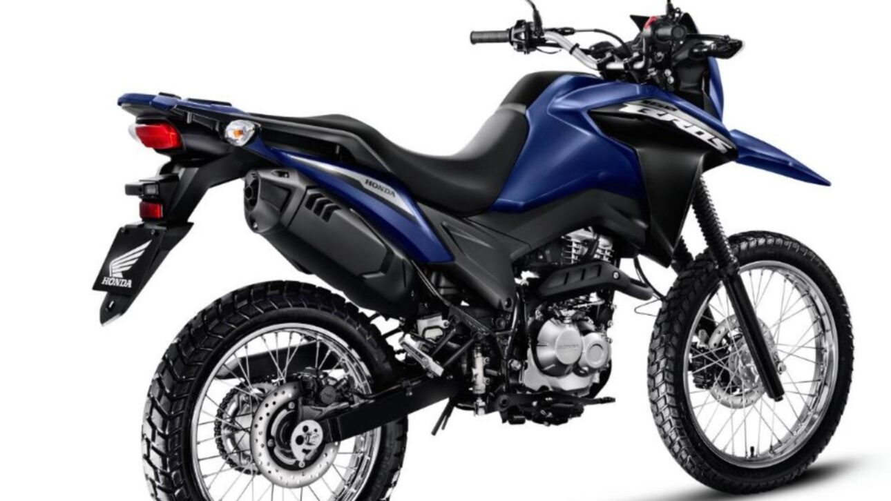 La Nueva Honda Bros 2026 Mantiene Motor Flex Y Paquete Técnico, Gana Color Azul En La Versión CBS Y Mantiene Rivales Yamaha Crosser Y XRE 190.