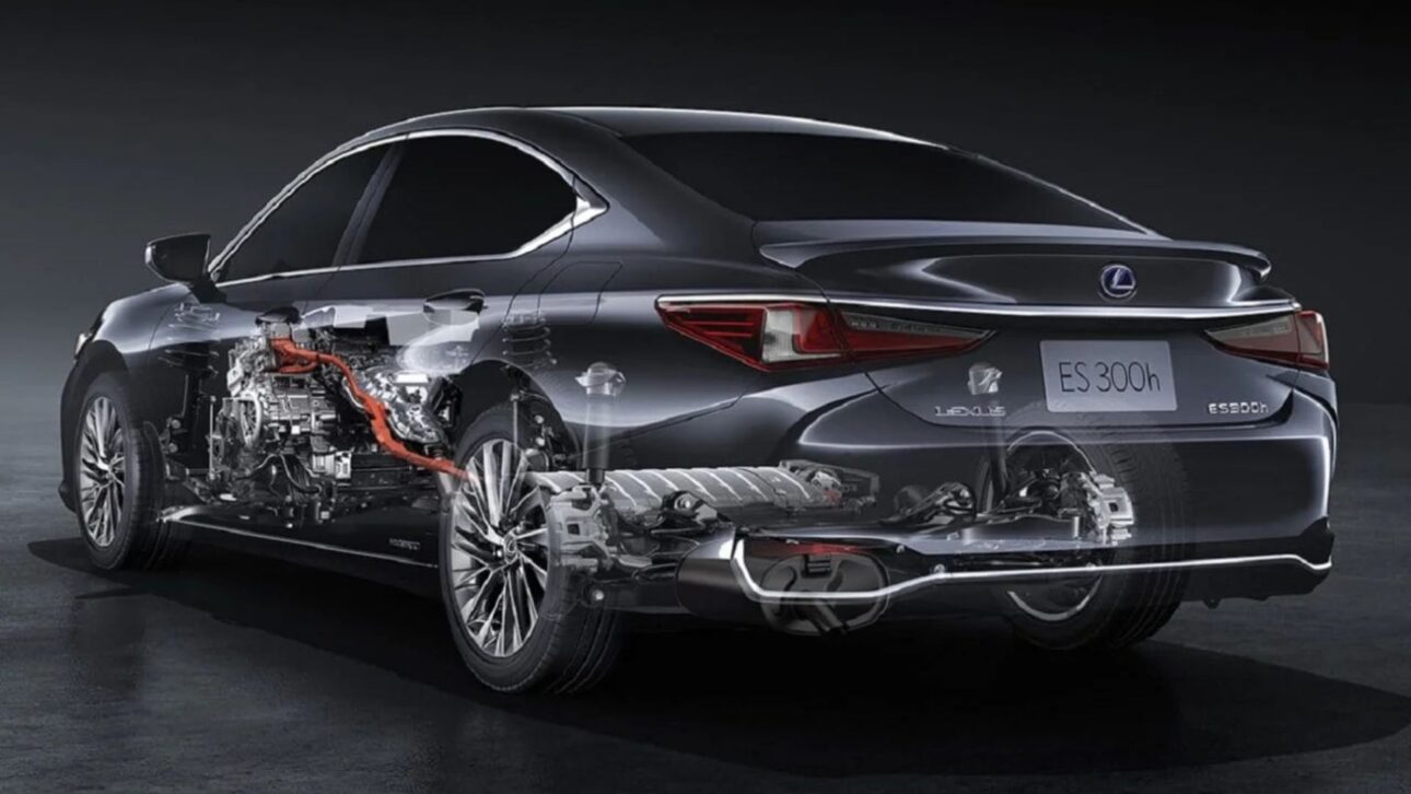 TST compra 30 Lexus ES300h híbridos de lujo, com 210 cv e consumo acima de 15 km/l, em aquisição que supera R$ 10 milhões.