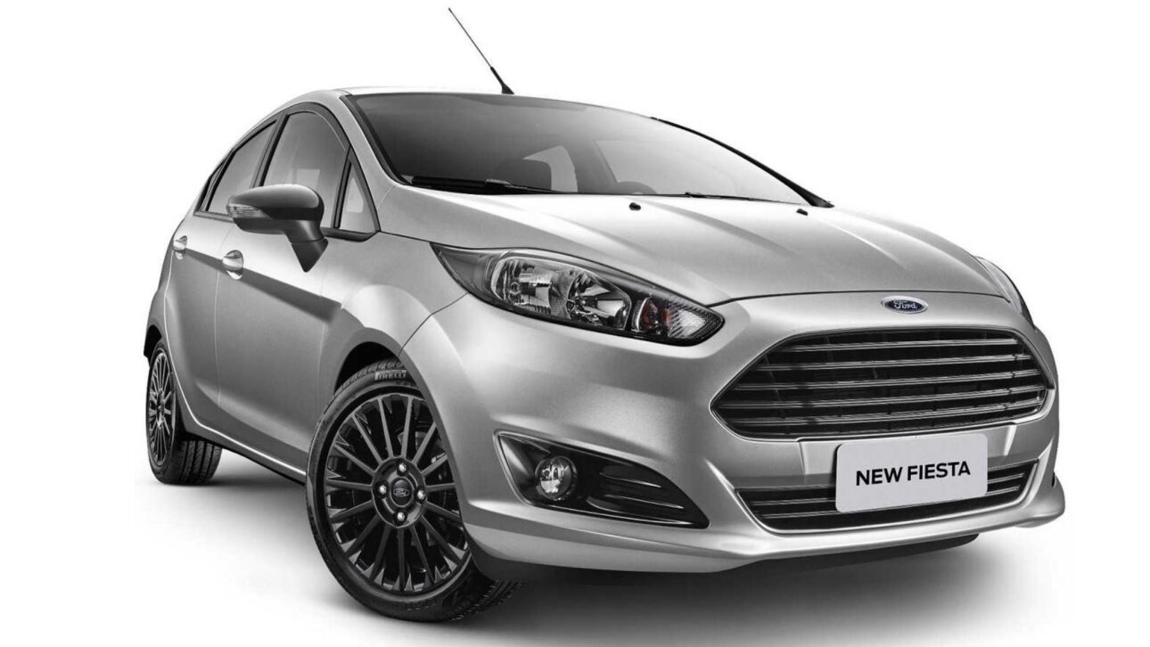 Ford Fiesta 2017 1.6 SE Style — hatch usado hasta R$ 50 mil con motor 1.6 Flex. (Imagen: Divulgación)