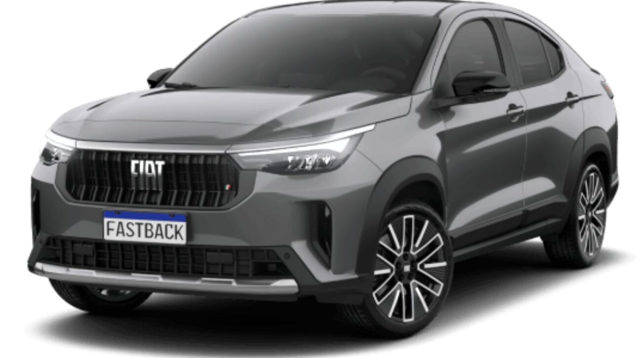 Fiat Fastback 2026 llega reestilizado con descuentos de hasta R$ 32 mil, motor híbrido leve y porta-malas de 600 litros.