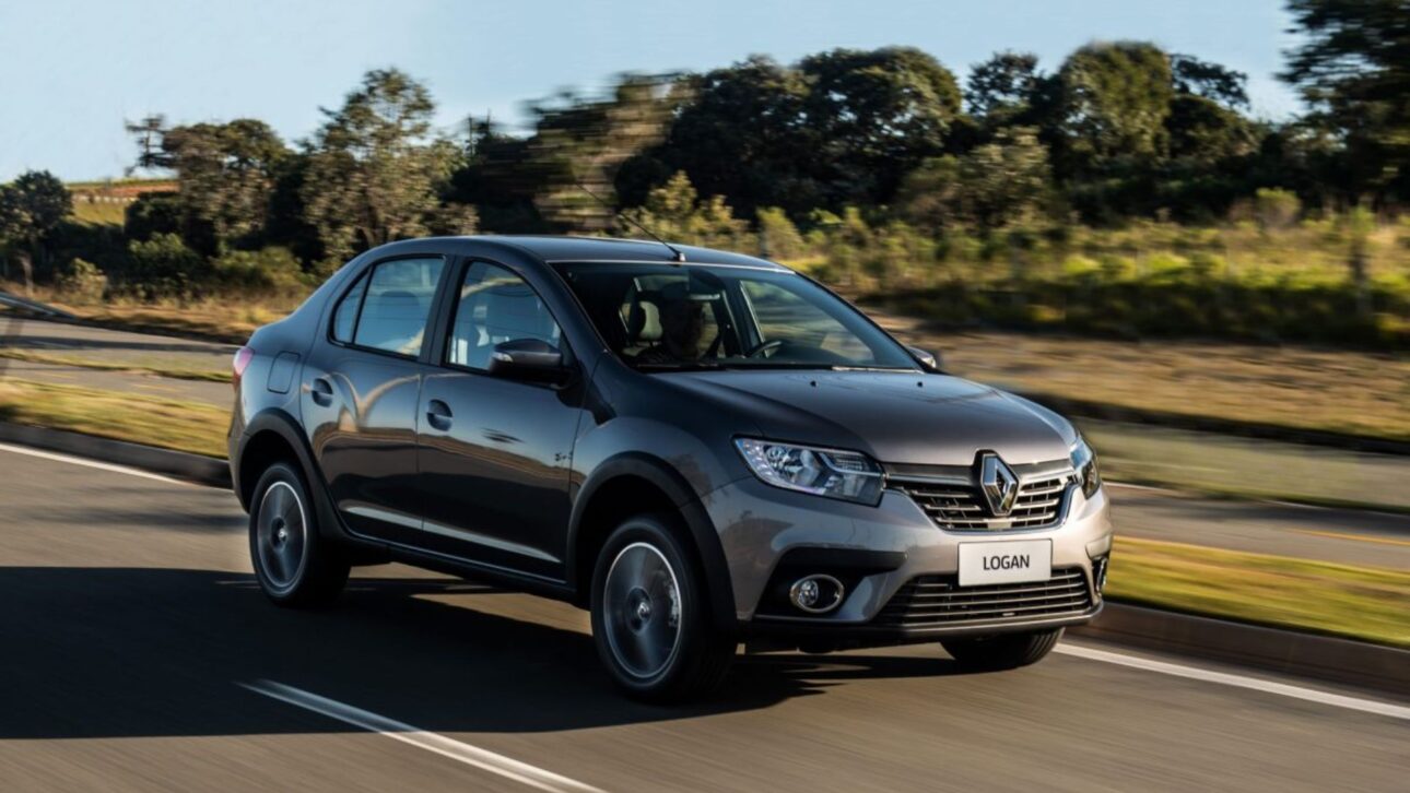 Carros seminovos hasta R$ 70 mil con motor 1.6, transmisión automática y IPVA cero. Logan y C3 son opciones en la Tabla Fipe 2025.