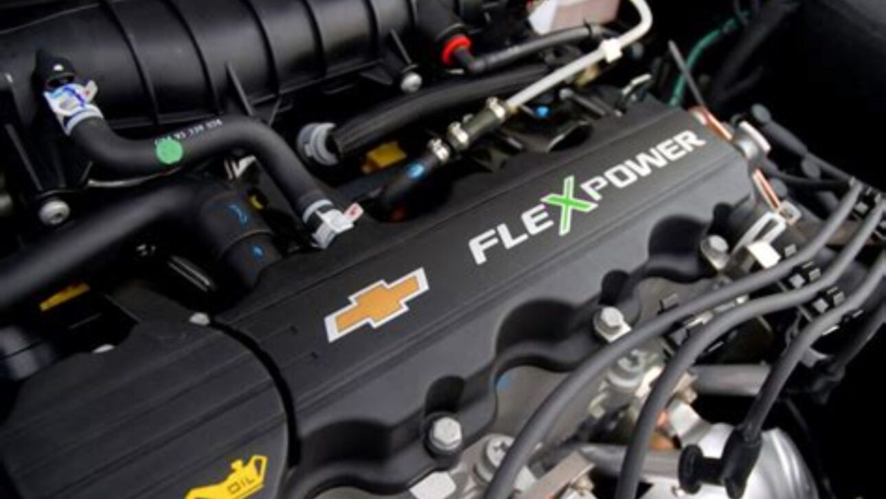El versátil motor GM Familia II fue producido de 1982 a 2016, equipando vehículos como Monza, Kadett, Vectra, Astra, Zafira, Blazer y S10. Reconocido por su longevidad, mantenimiento simple y amplia gama de cilindradas, marcó la trayectoria de General Motors en el país. (Imagen: Divulgación)