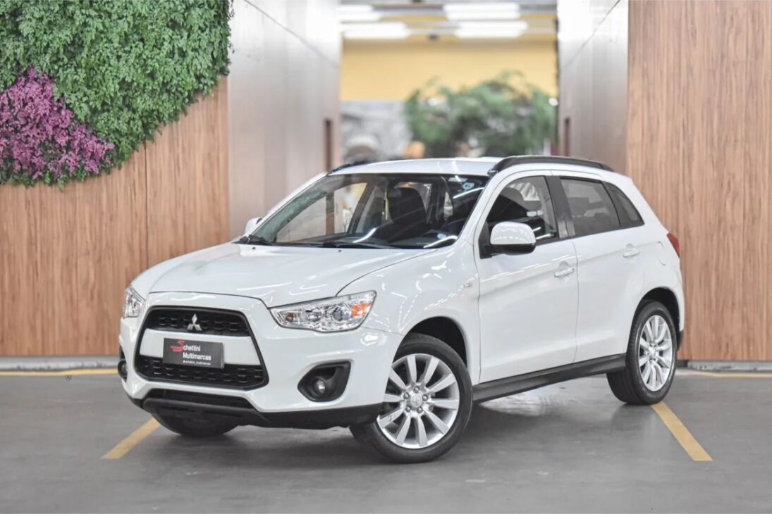 Mitsubishi ASX 4x2 2015 cuesta en promedio R$ 69 mil y entrega motor 2.0 de 160 cv con caja CVT