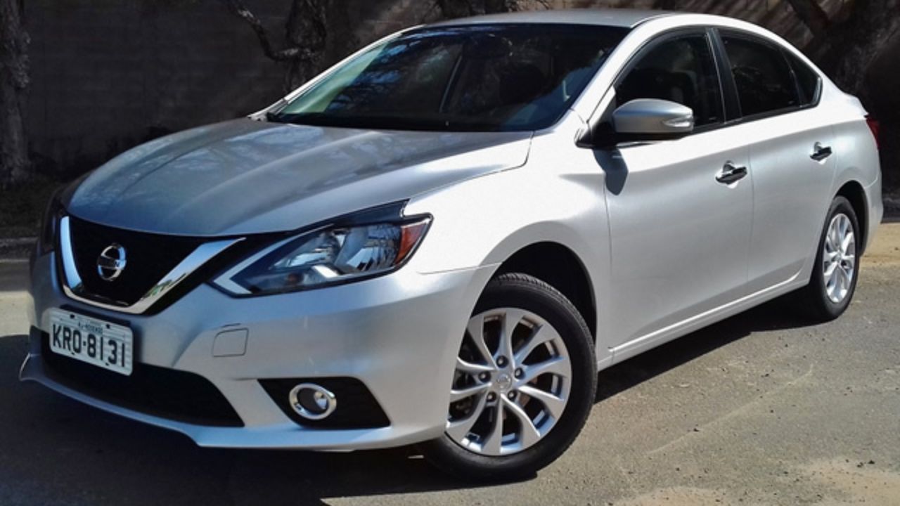 motor potente y transmisión CVT para una conducción suave.