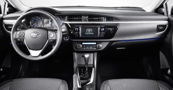 Por R$ 85 mil, Toyota Corolla Altis 2.0 2017: sedã sofisticado e mais barato que um Volkswagen T-Cross 1.0 turbo 0 km