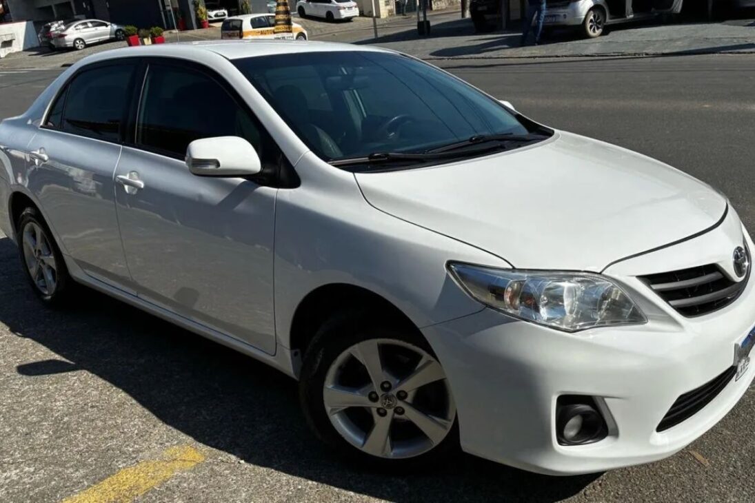 Tabla Fipe revela: Corolla 2014 vale menos de R$ 80 mil y supera rivales en costo-beneficio