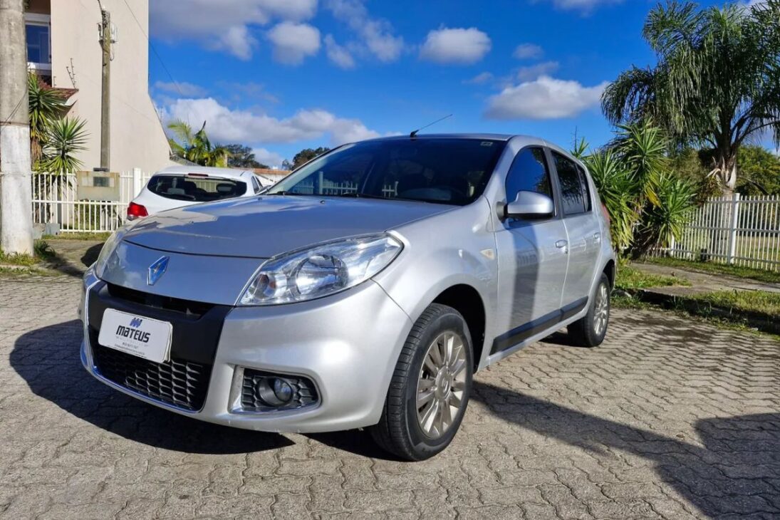 Renault Sandero Stepway 2013 usado desafía SUVs de entrada y entrega robustez y mantenimiento económico por menos de R$ 40 mil