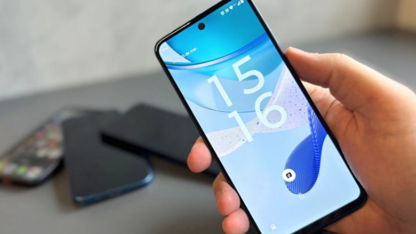 Procurando um celular com ótimo custo-benefício? Conheça os 4 celulares até 1500 em 2025, com ficha técnica de bateria, câmera e processador.