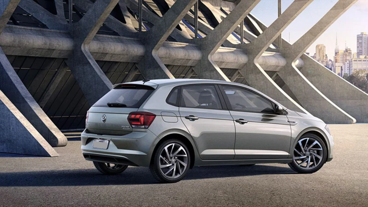 Volkswagen Polo traz ergonomia para o cotidiano.
Fonte: MobiAuto