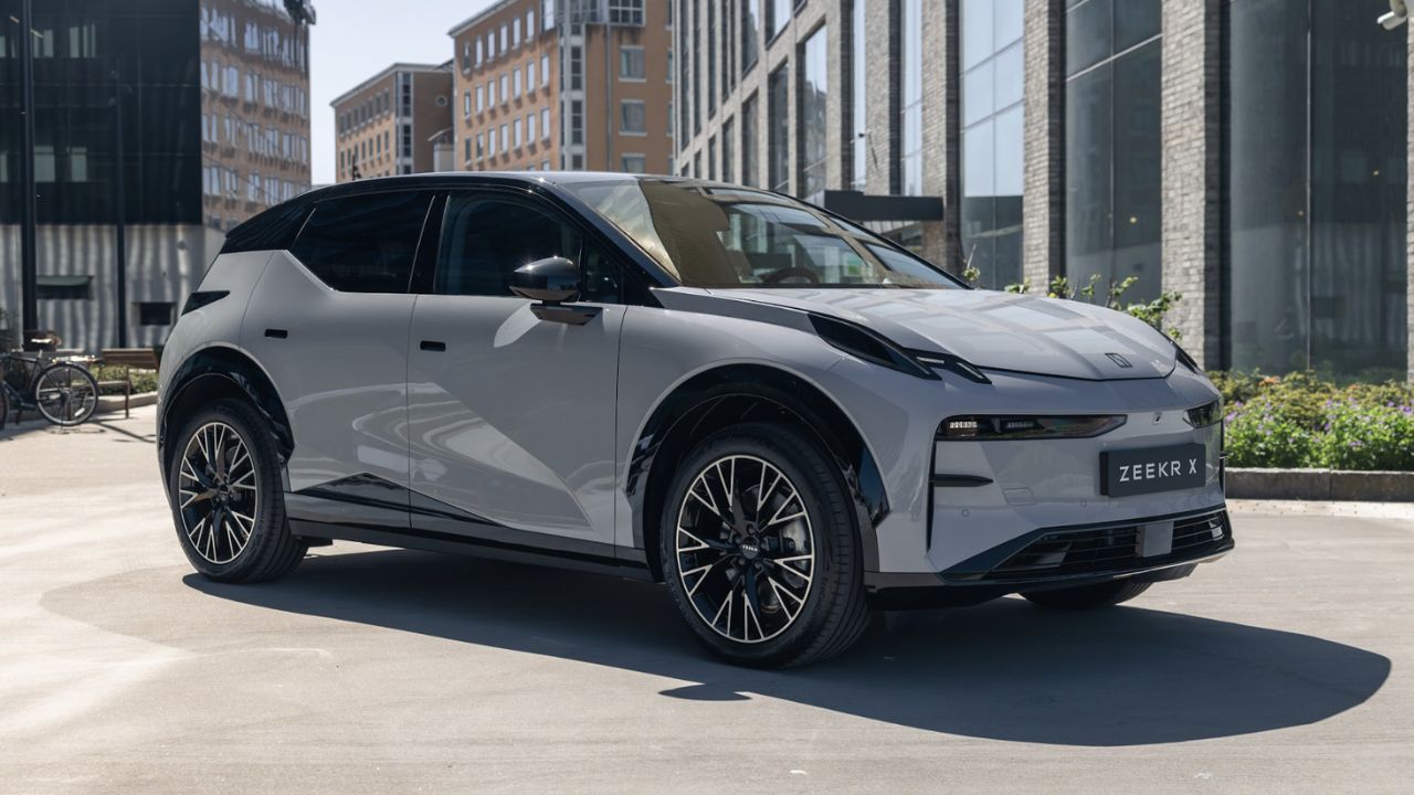 Zeekr X, SUV chinês do Grupo Geely com tecnologia Volvo, chega ao Brasil com luxo, desempenho de Porsche e preço de Jeep.