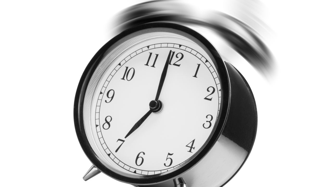 Ama o odia, siempre está allí para despertarte.