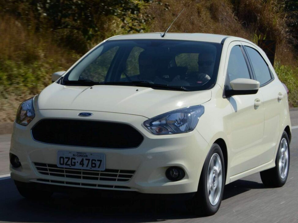 Descubre 7 coches usados perfectos para quienes obtuvieron su primera licencia de conducir en 2025. Opciones accesibles, económicas y fáciles de manejar.