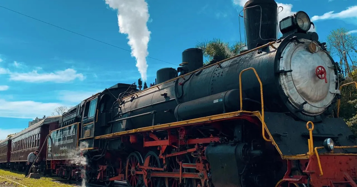 Explora viajes sobre rieles en Brasil con una locomotora histórica, paseos por viñedos, túneles en la selva y rutas ferroviarias imperdibles. (Foto: gramadooficial)