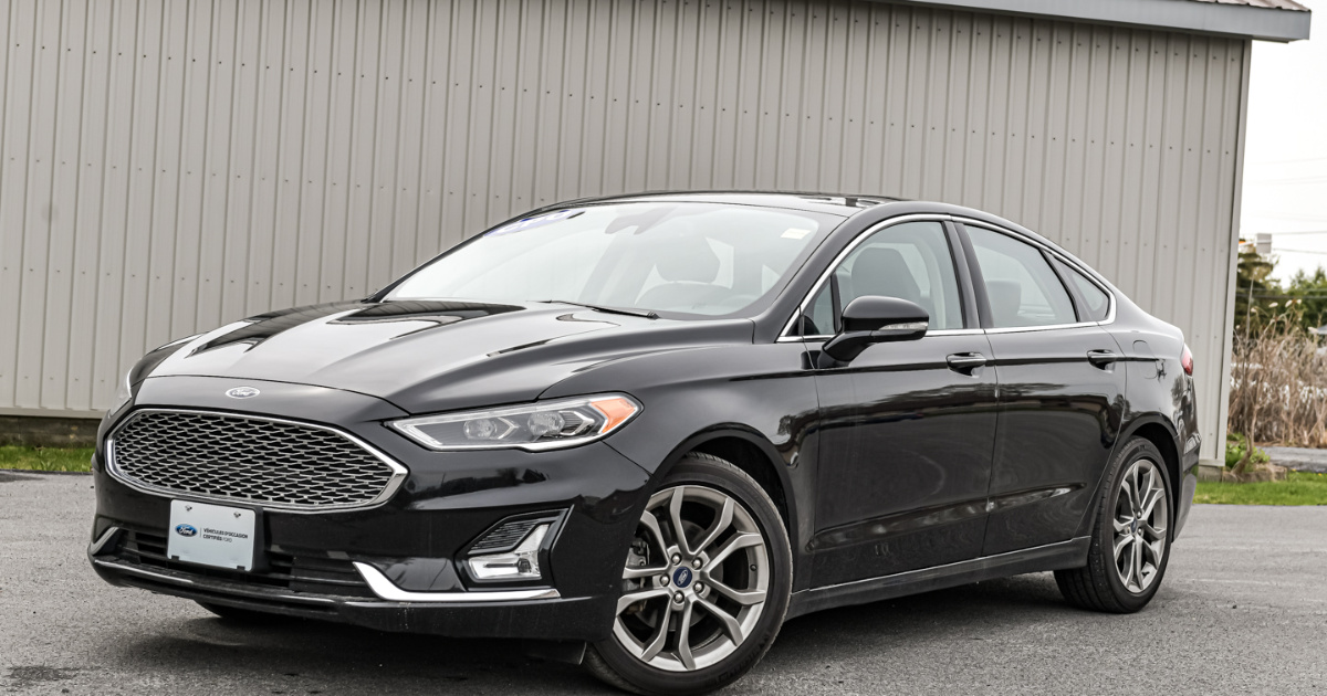 Descubre 4 autos usados que pueden generar altos costos de mantenimiento y piezas raras. Ve cuáles modelos exigen atención antes de la compra. (Foto: dupuisford)