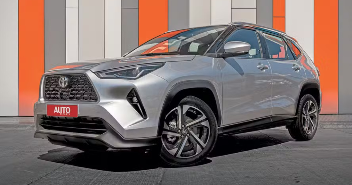 Toyota Yaris Cross 2025 será produzido em Sorocaba com versão híbrido flex, amplo porta-malas e segurança cinco estrelas.(Foto: Felipe Celis/Autoesporte)