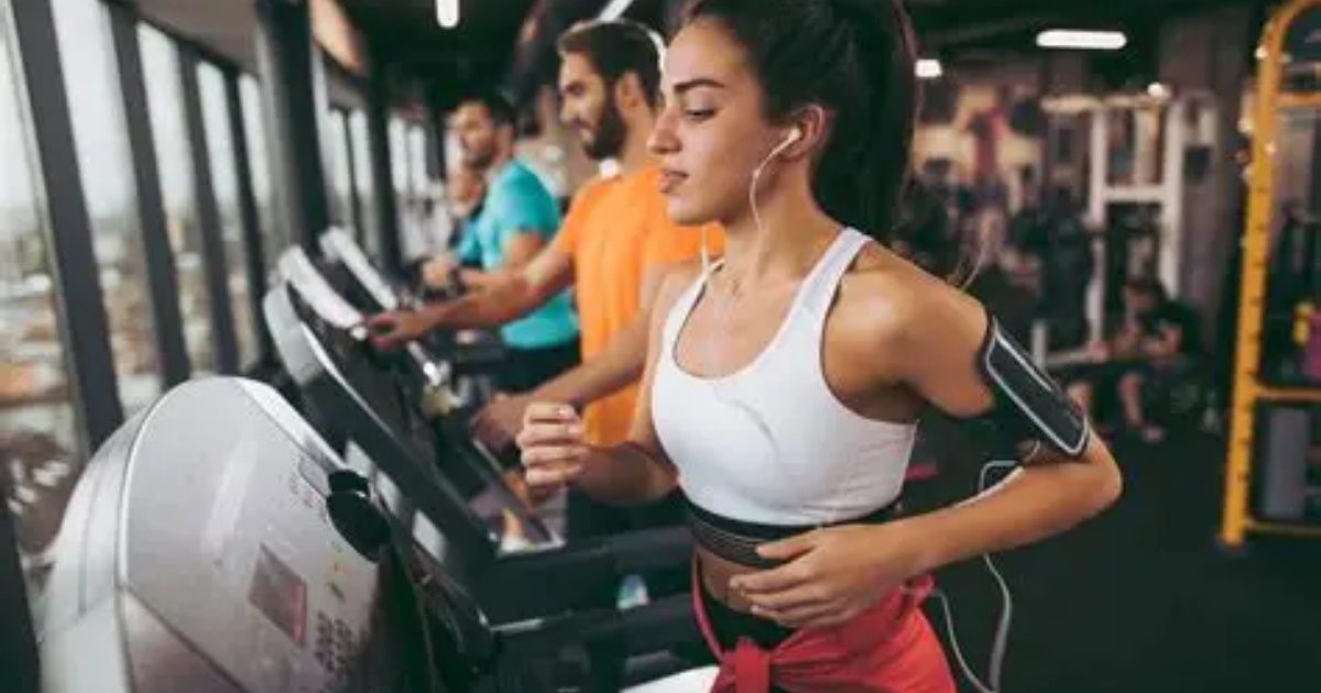 Estudio Compara El Entrenamiento 12-3-30 A La Carrera Y Revela Mayor Quema De Grasa, Pero Con Sesiones Más Largas. Descubre Cómo Funciona.